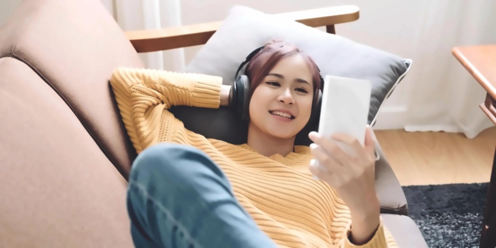 Teilnehmer bei der praktischen Arbeit mit Marktdaten und Analysetools während des Lernprogramms